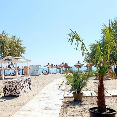 Elenis-apartament Langa Mare Navodari